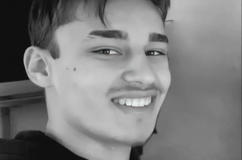 İzmir’de genç motosikletlinin hayatını kaybettiği kazanın görüntüleri ortaya çıktı