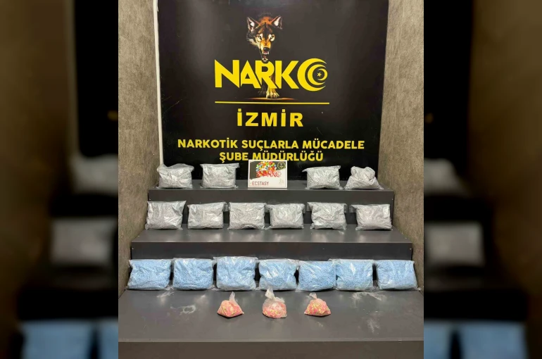 İzmir’de iki ayrı uyuşturucu operasyonunda 3 tutuklama 