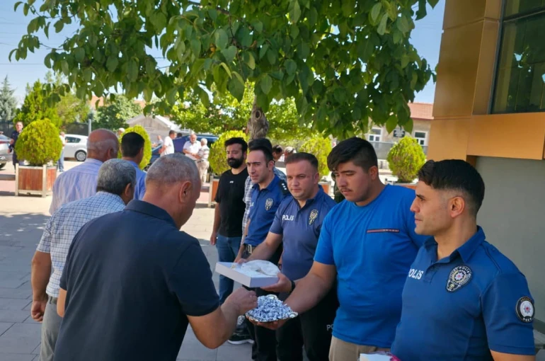 İzmir’de şehit olan polisler için Evren’de Mevlid-i Şerif okutuldu 