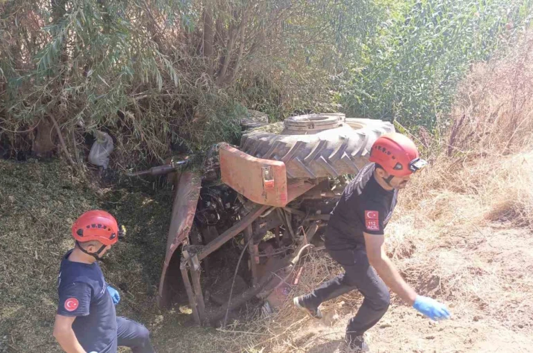 İzmir’de traktör kazası: 33 yaşındaki sürücü hayatını kaybetti