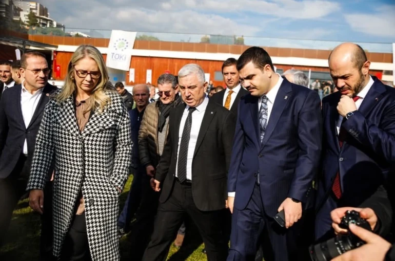 İzmir’in ilk Millet Bahçesi Bergama’da açıldı 