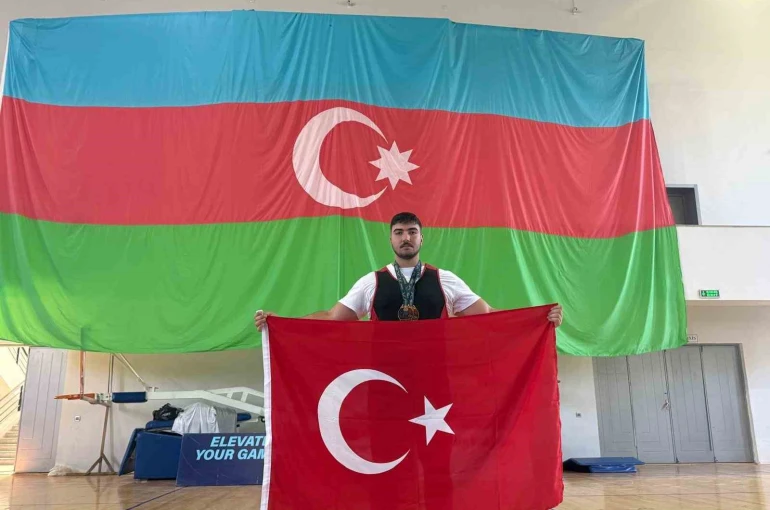İzmirli genç sporcu iki dalda dünya şampiyonu