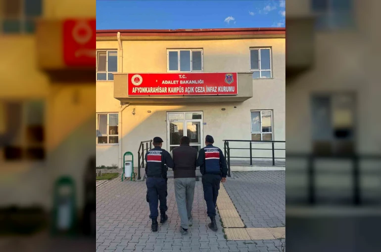 Jandarma çeşitli suçlardan aranan 45 kişiyi yakaladı 