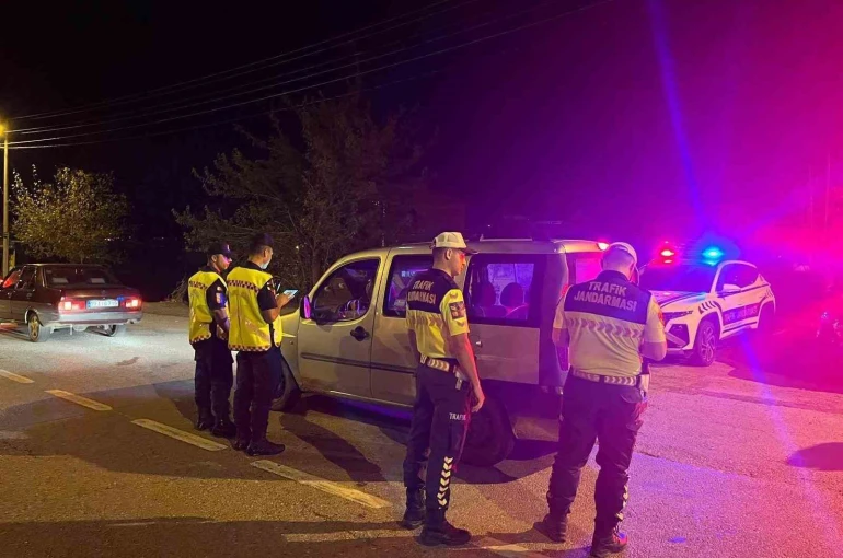 Jandarma’dan Kalkan uygulaması: 9 kişi yakalandı 