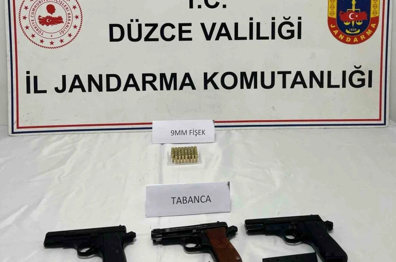 Jandarmadan ruhsatsız silah operasyonu