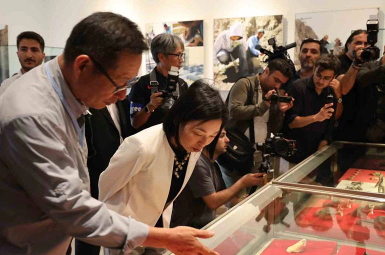 Japonya Altes Prensesi Mikasa, Kırşehir’de Kalehöyük Arkeoloji Müzesi’ni gezdi 