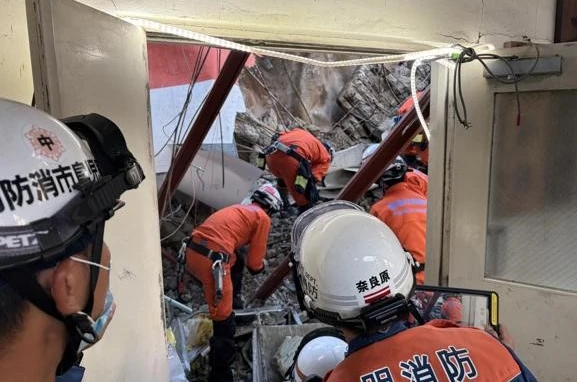 Japonya’yı vuran 7.1’lik depremde ölü sayısı en az 13’e yükseldi 