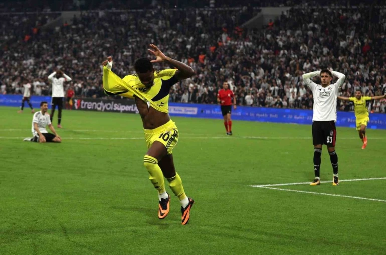 Jhon Duran: "En kısa sürede en iyi formuma ulaşmak için sabırsızlanıyorum" 