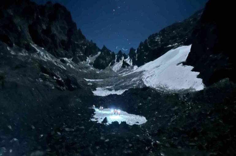 Kaçkar Dağları’nda kaybolan Polonyalı dağcılar kurtarıldı