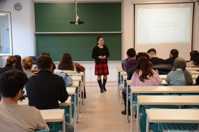 ’Kadına Yönelik Şiddete Karşı Mücadele ve Farkındalık Eğitimi’ düzenlendi 