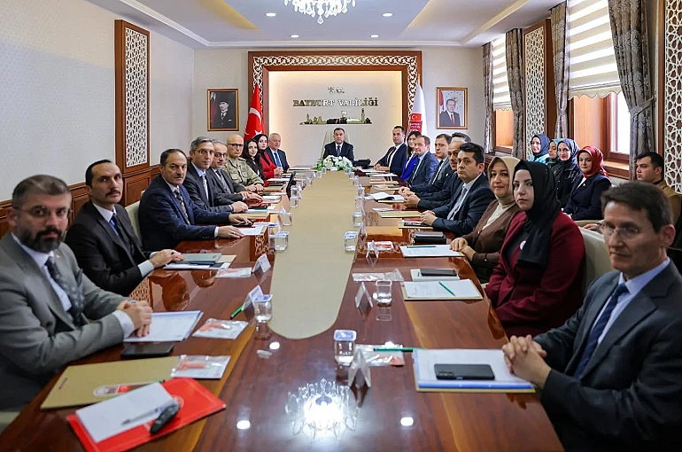 Kadına yönelik şiddetle mücadele çalışmaları koordinasyon toplantısında görüşüldü 