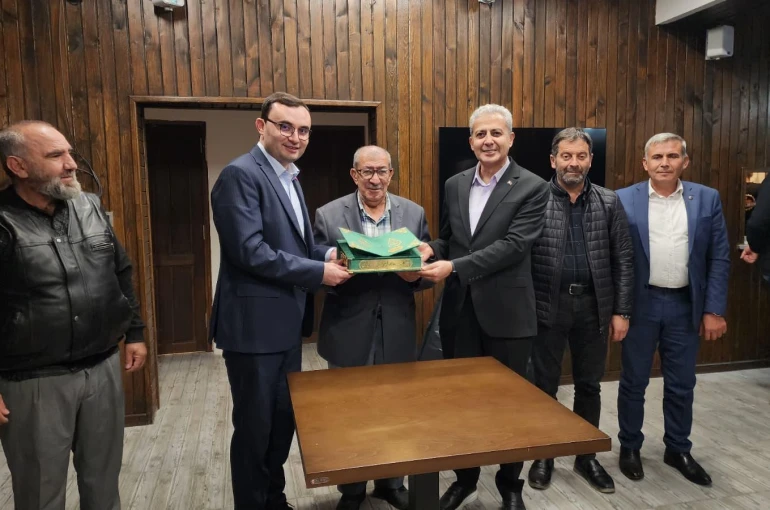 Kadınhanı Belediye Başkanı İrfan KARACA 19 Ekim Muhtarlar gününü kutladı