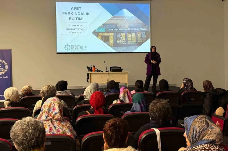 Kadınlara afet bilinci eğitimi 
