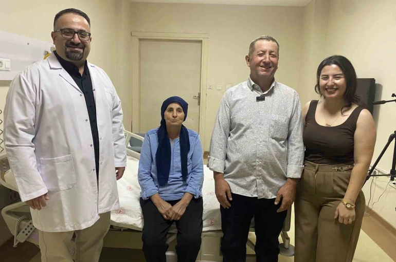 Kafatası kemiğini 8 ay karnında taşıdı