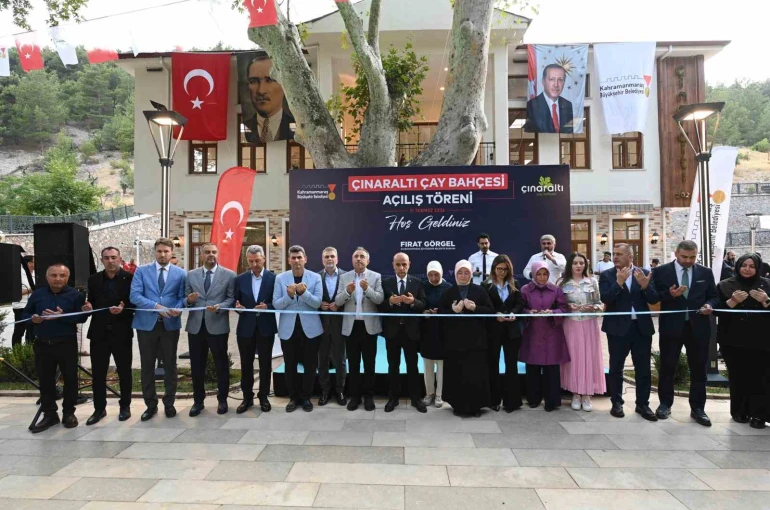 Kahramanmaraş Büyükşehir Belediyesi Çınaraltı Çay Bahçesi açıldı 