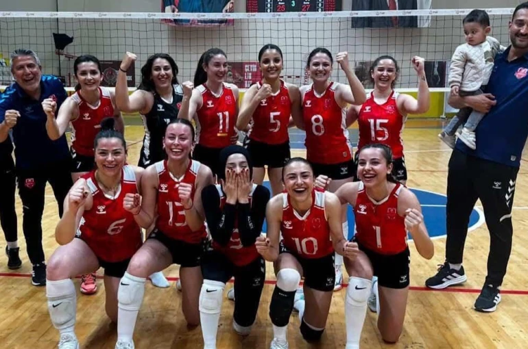 Kahramanmaraş Büyükşehir Belediyespor kadın voleybol takımı 2. Lig’e yükseldi 