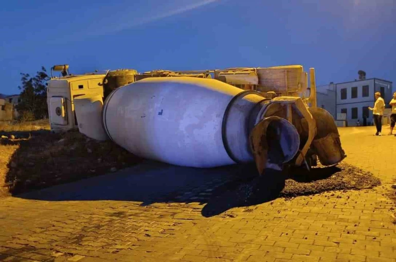 Kahramanmaraş’ta beton mikseri devrildi: 1 yaralı 