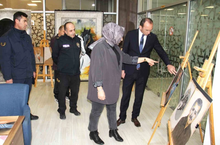 Kahramanmaraş’ta halıdan tuvale uzanan sergi yolculuğu 