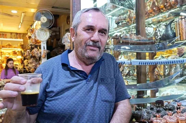 Kahramanmaraş’ta Osmanlı’dan günümüze uzanan şifa geleneği: Ballı meyan şerbeti