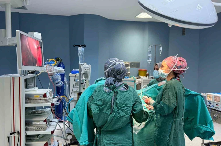 Kahta Devlet Hastanesi’nde kadın hastalıkları ve doğum alanında bir ilk 