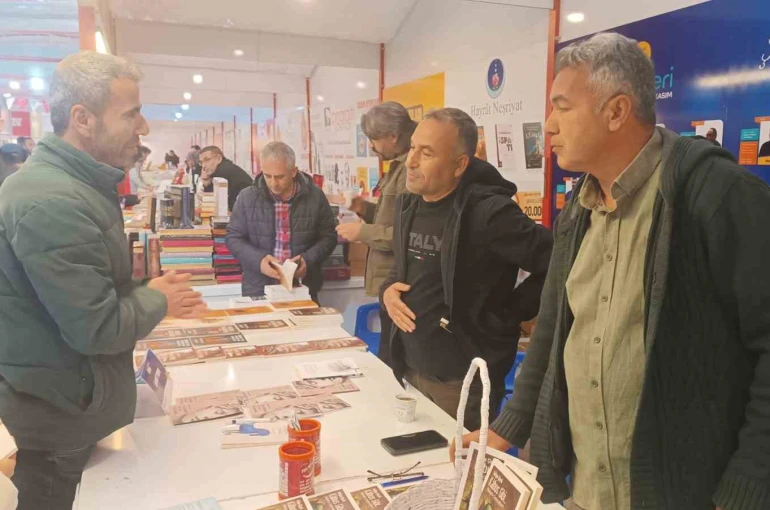 Kahta’da açılan ilk kitap fuarına yoğun ilgi 