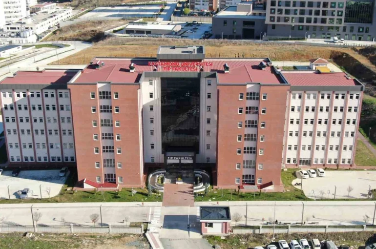 Kalça protezi ameliyatlarını kolaylaştıracak cerrahi alet tescillendi 