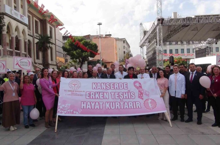 Kanserde erken teşhisin önemine dikkat çekmek için yürüdüler 