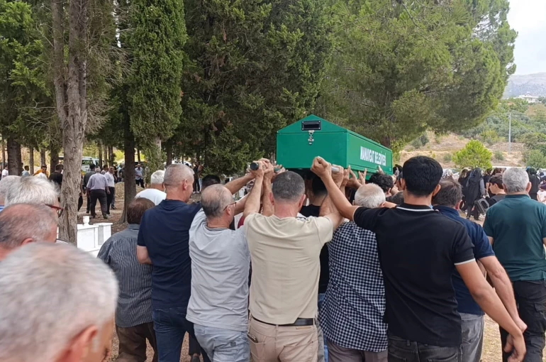 Kansere yenik düşen genç doktor adayı toprağa verildi