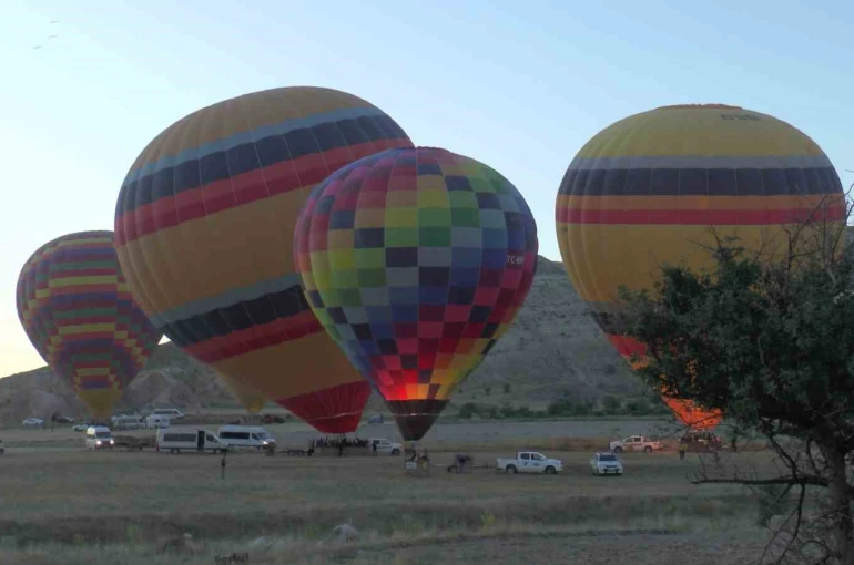 Kapadokya’da balon turizmi 750 bin yolcuyu aştı