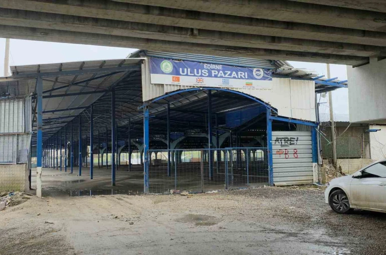 Kapanan Ulus Pazarı’nın elektrik tesisatı söküldü: Edirne Belediyesi 22 yıldır kurulan pazarı kapattı