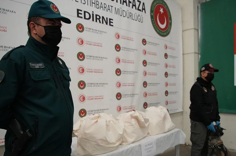 Kapıkule’de kamyonetten 36 kilo kokain çıktı