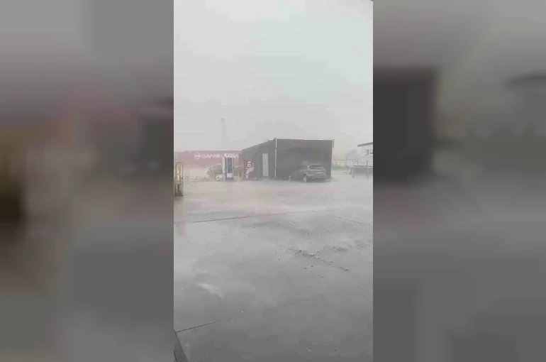 Kapıkule Sınır Kapısı’nda dolu yağışı 