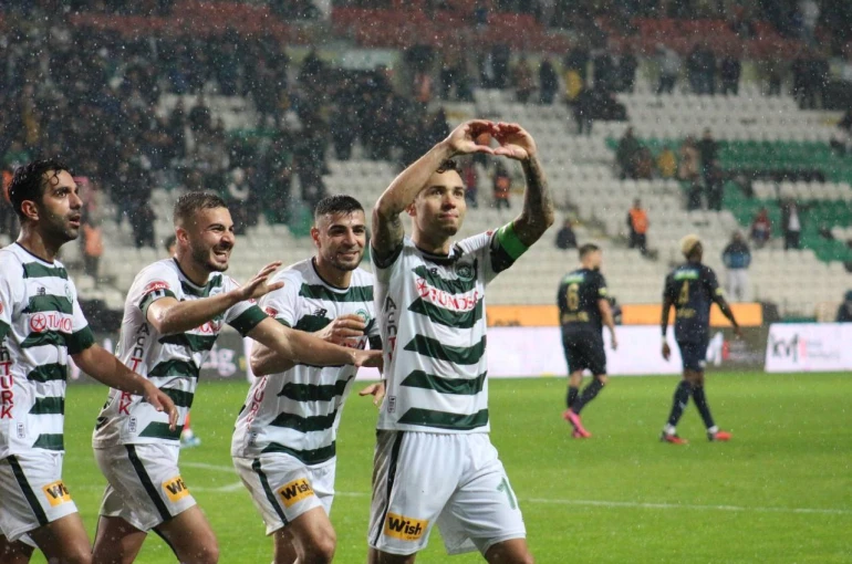 Kaptan tarihe adını yazdırdı