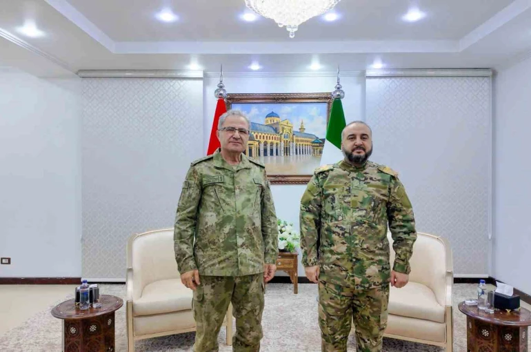 Kara Kuvvetleri Komutanı Tokel, Suriye Savunma Bakanı ve Genelkurmay Başkanı ile görüştü