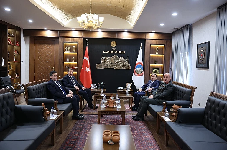 Kara Kuvvetleri Komutanı Tokel ve Bakan Yardımcısı Ayhan’dan Vali Çiçek’e ziyaret 