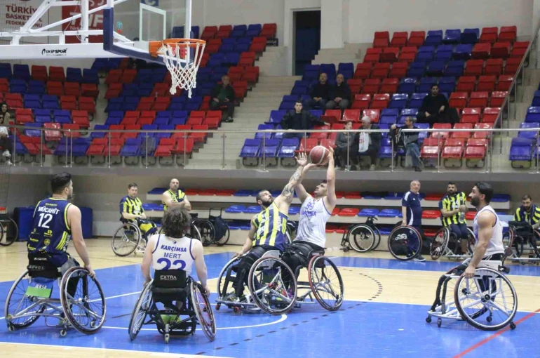 Karabük Demir Kartal, sahasında Fenerbahçe’ye mağlup oldu 