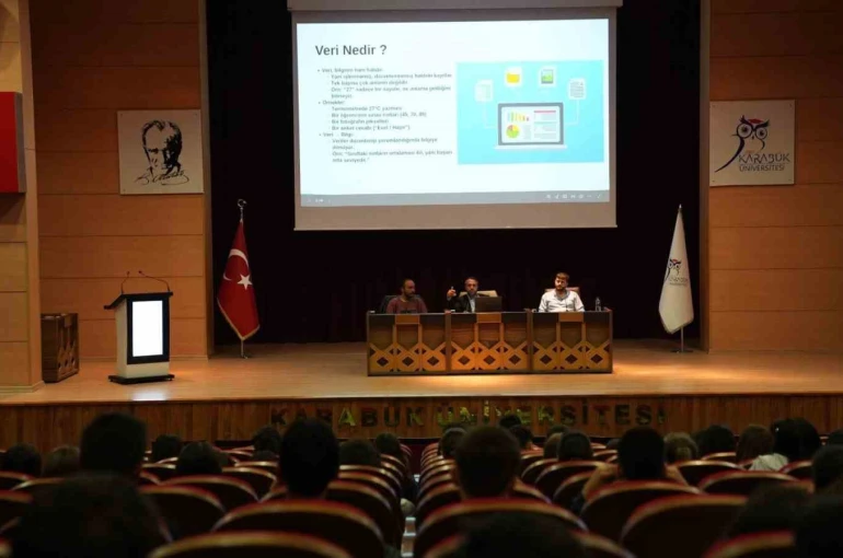Karabük Üniversitesinde "Yapay Zekâ" söyleşisi Lise öğrencileriyle buluştu 