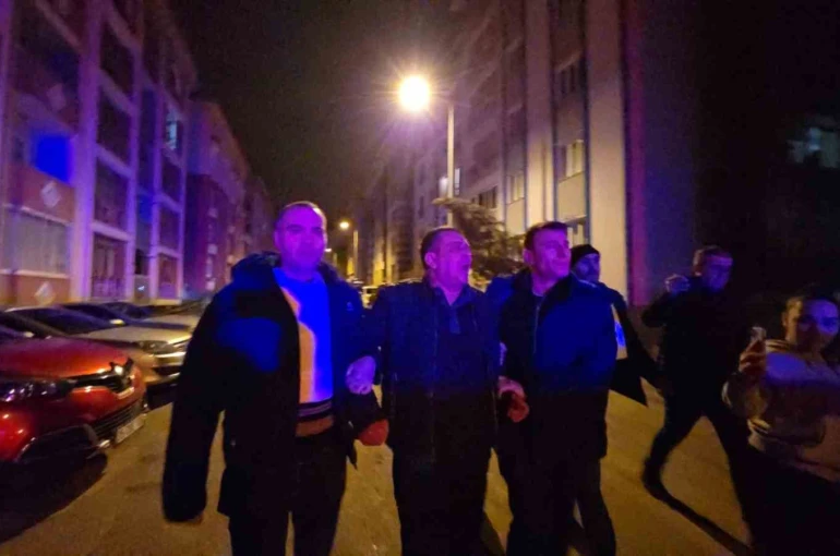 Karabük’te sıcak saatler: Kapısına gelen kızının erkek arkadaşını av tüfeği ile ayağından vurarak yaraladı 