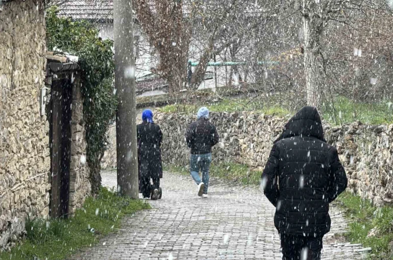 Karabük’ün yüksek kesimlerinde kar yağışı yeniden başladı 