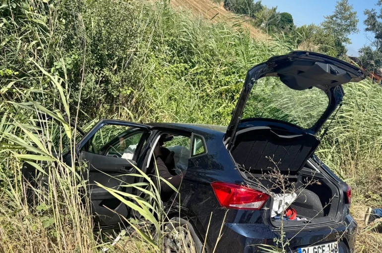 Karacabey’de otomobil sulama kanalına devrildi: 6 yaralı