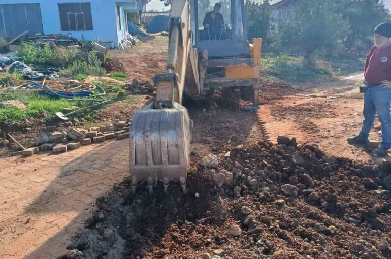 Karacasu’da belediyenin çalışmaları sürüyor 