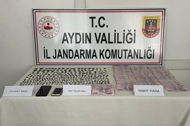 Karacasu’da durdurulan araçta tarihi eser ele geçirildi 