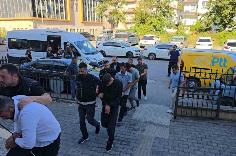 Karadeniz Ereğli’de uyuşturucu operasyonunda 8 tutuklama 