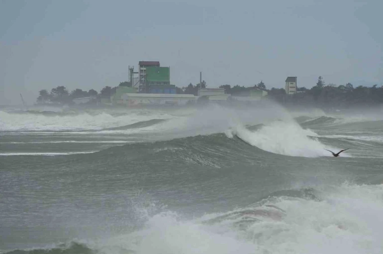 Karadeniz hırçınlaştı 
