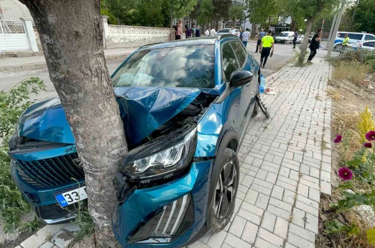 Karaman’da iki aracın karıştığı kazada 1 kişi yaralandı 