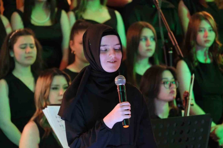 Karaman’da lise öğrencilerinden konser 