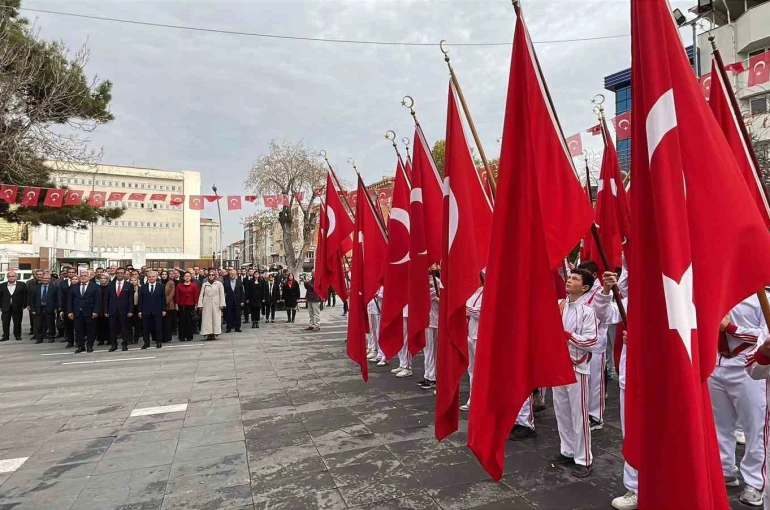 Karaman’da Öğretmenler Günü kutlamaları düzenlendi