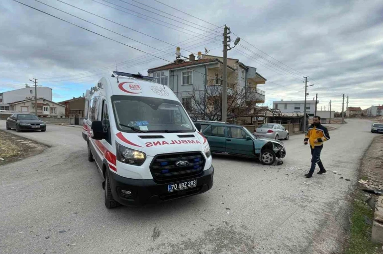 Karaman’da otomobil ile cip çarpıştı: 1 yaralı 