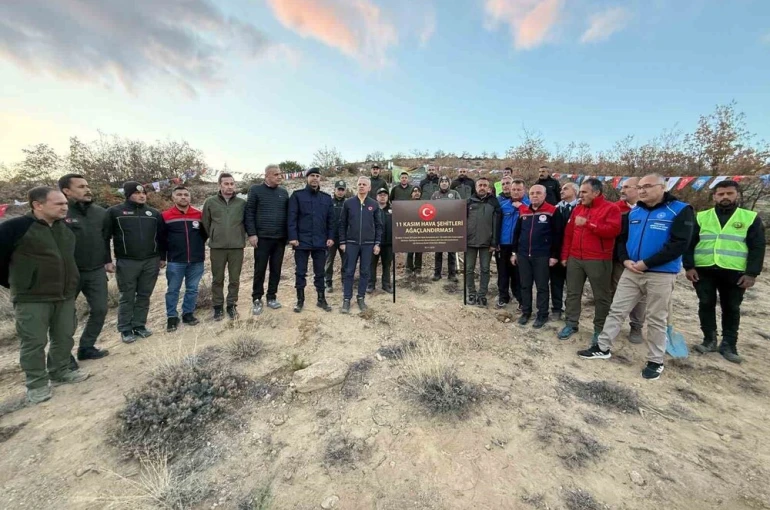 Karaman’da şehit düşen 20 asker için fidan dikildi 