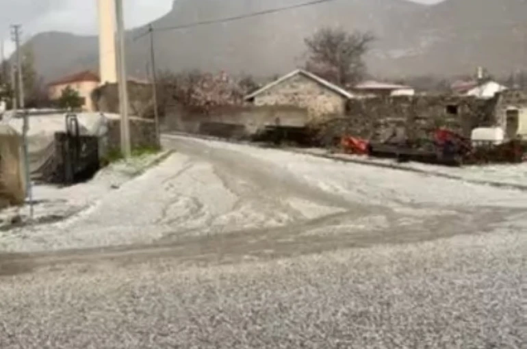 Karapınar’da dolu yağışı 